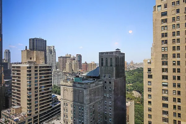 Rented by Corcoran | media 55