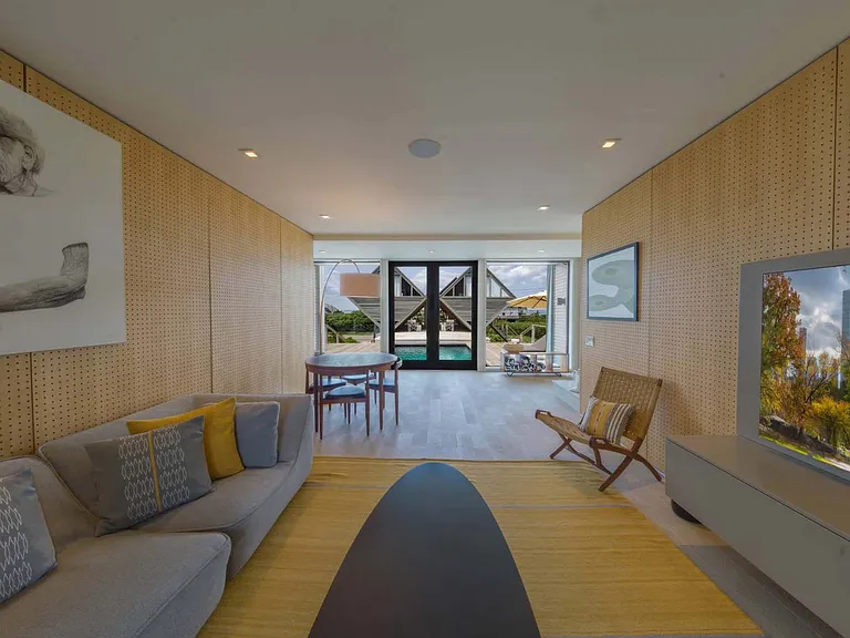 615 Dune Rd — Photo 13