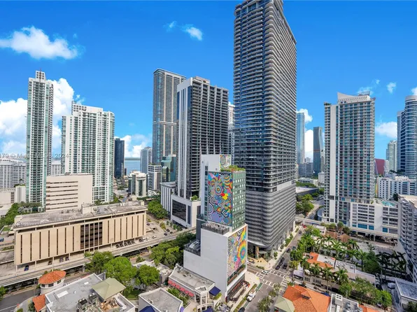 45 SW 9th St APT 2205, Miami, FL 33130