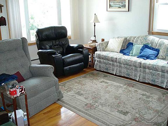 3rd image of 40 De Pinedo St