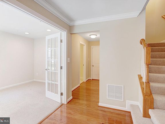 3rd image of 4454 Daisy Reid Ave