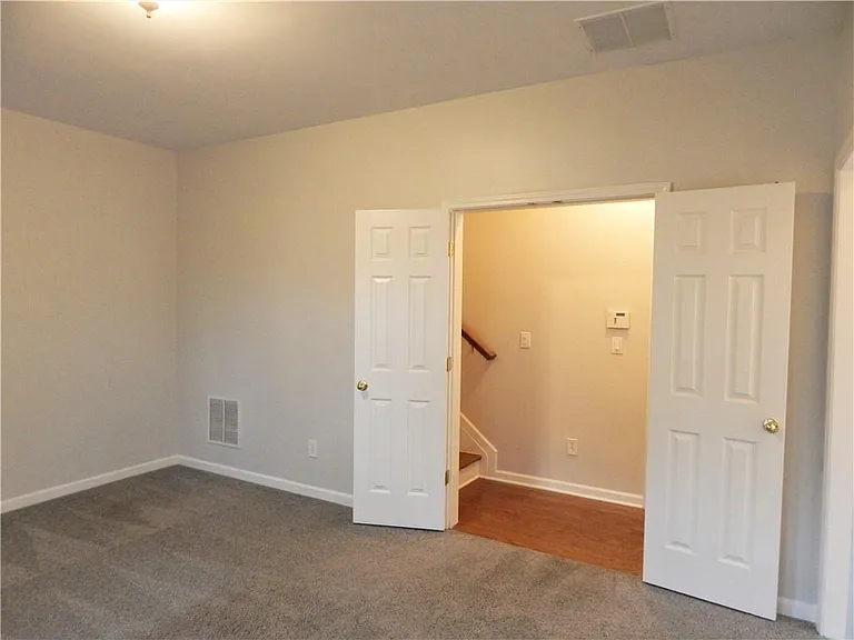 10829 Yorkwood St — Photo 55