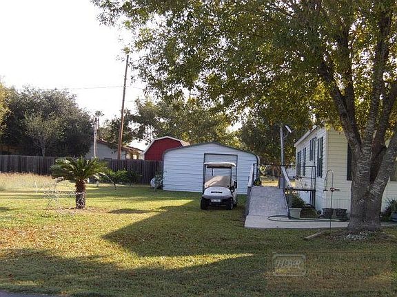 5th image of 700 N Anaqua St