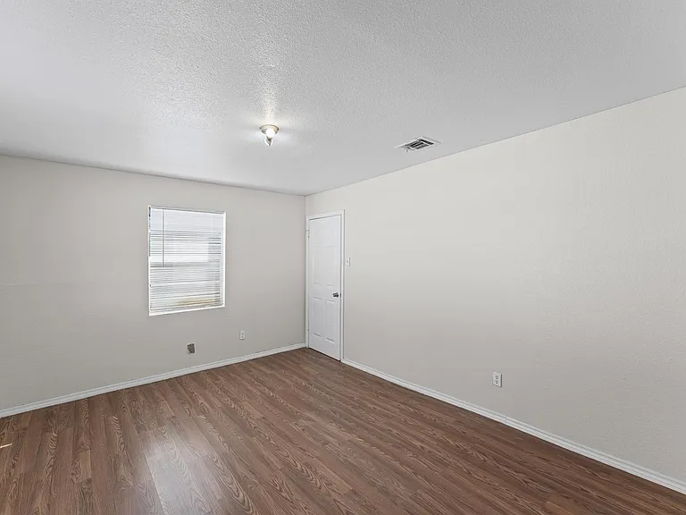 12206 Ormandy St — Photo 21
