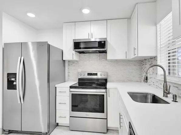 10303 Sunrise Lakes Boulevard #107, Sunrise, FL 33322