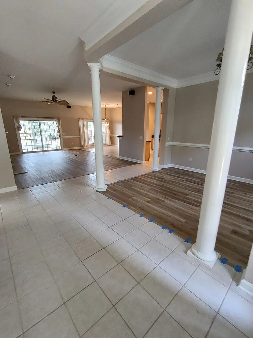 Building Photo - 165 Oak Forest Rd