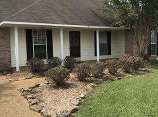 675 Falcon Ln, Florence, MS 39073