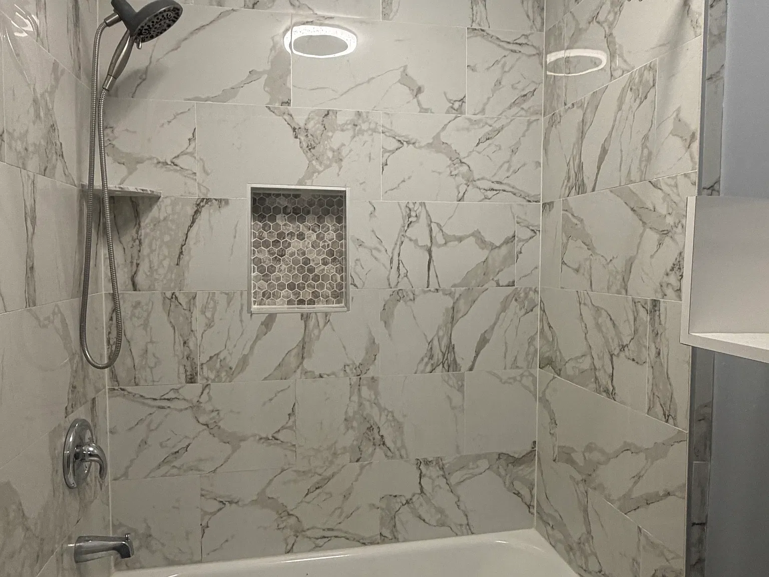 3 bed, 1050 sqft, $2,800 — Photo 4