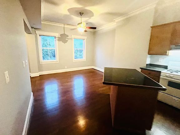 4th image of 2621 Cleinview Ave