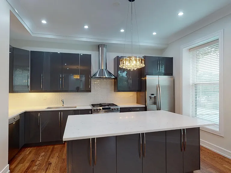 3967 S Drexel Blvd — Photo 10