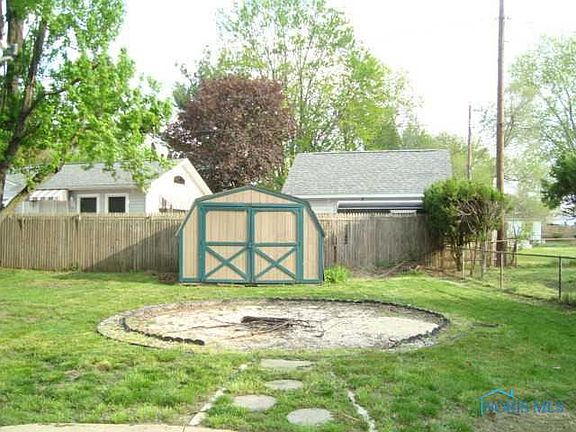 4th image of 6561 Lincoln Green St