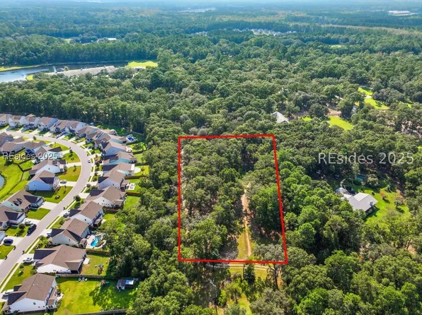 120 Meadow Dr, Bluffton, SC 29910