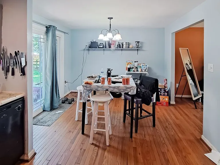5209 Vaughan Ct — Photo 6