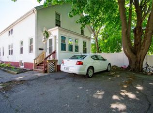 13 Beckside Rd, North Providence, RI 02911