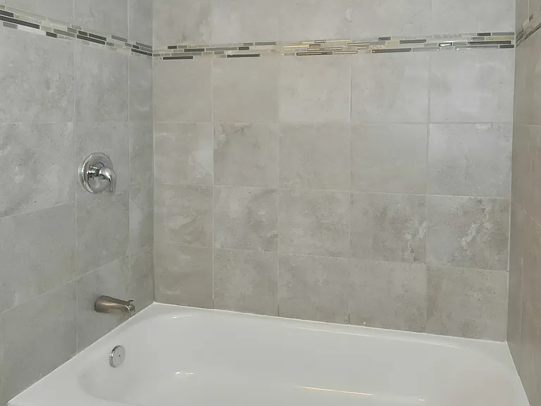 1200 E Broadway #1B — Photo 9