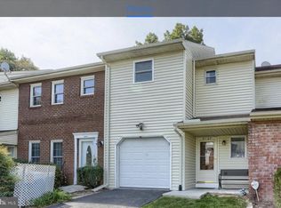 1102 Ridge Dr, Mechanicsburg, PA 17055