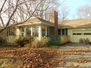 18 Fern Dr, Shelton, CT 06484