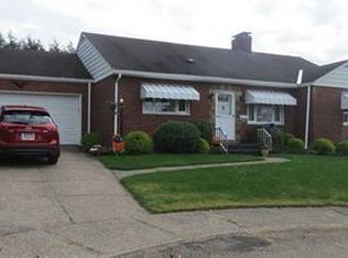 16 Morgan Dr, Leechburg, PA
