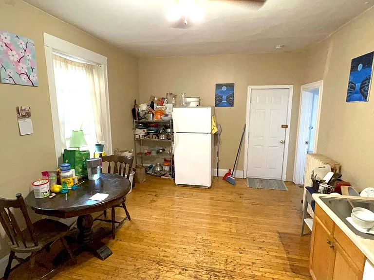 32 Reedsdale St #5 — Photo 3
