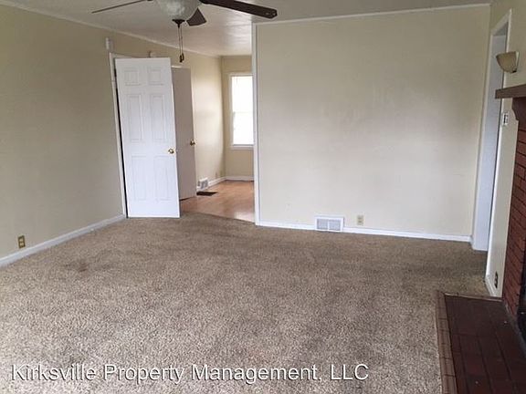 2nd image of 903 E Washington St