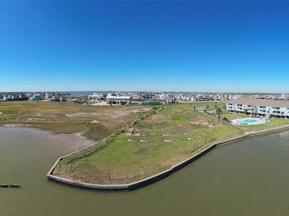665 Tiki Dr #610, Galveston, TX 77554