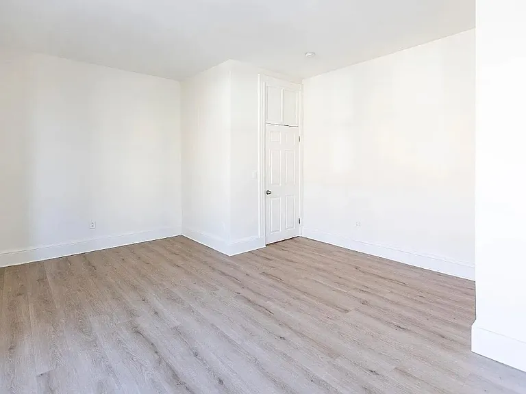 868 Huntington Ave #1 — Photo 6