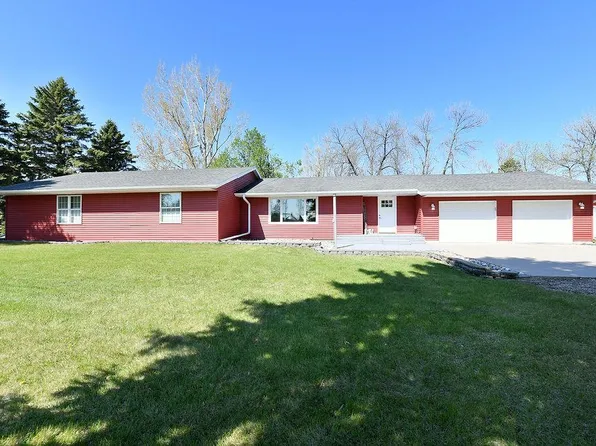 347 4th Ave W, Hunter, ND 58048