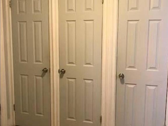 2nd image of 2882 Philip Ave