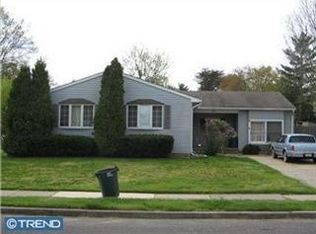 15 Stoney Bridge Rd, Laurel Springs, NJ 08021