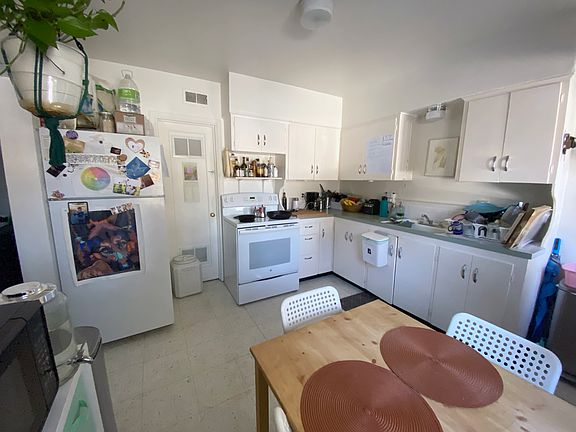 Kitchen with ample dining space