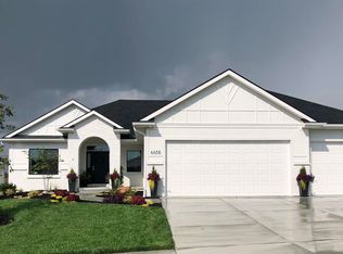 6658 Cavvy Rd, Lincoln, NE 68516