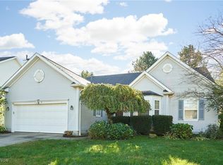 897 Bellaire Dr, Akron, OH 44333