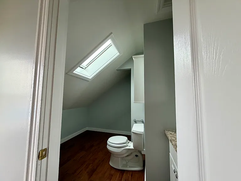 13 Elizabeth St #3 — Photo 10