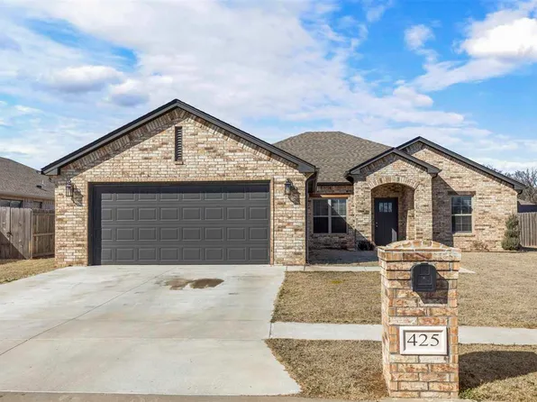 425 E Pams Dr, Perkins, OK 74059