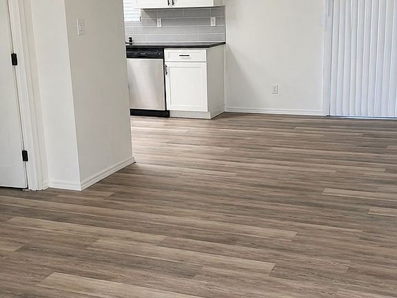 2nd image of 4607 Sabana Grande Ave SE
