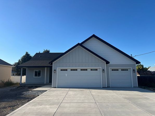209 E Main St