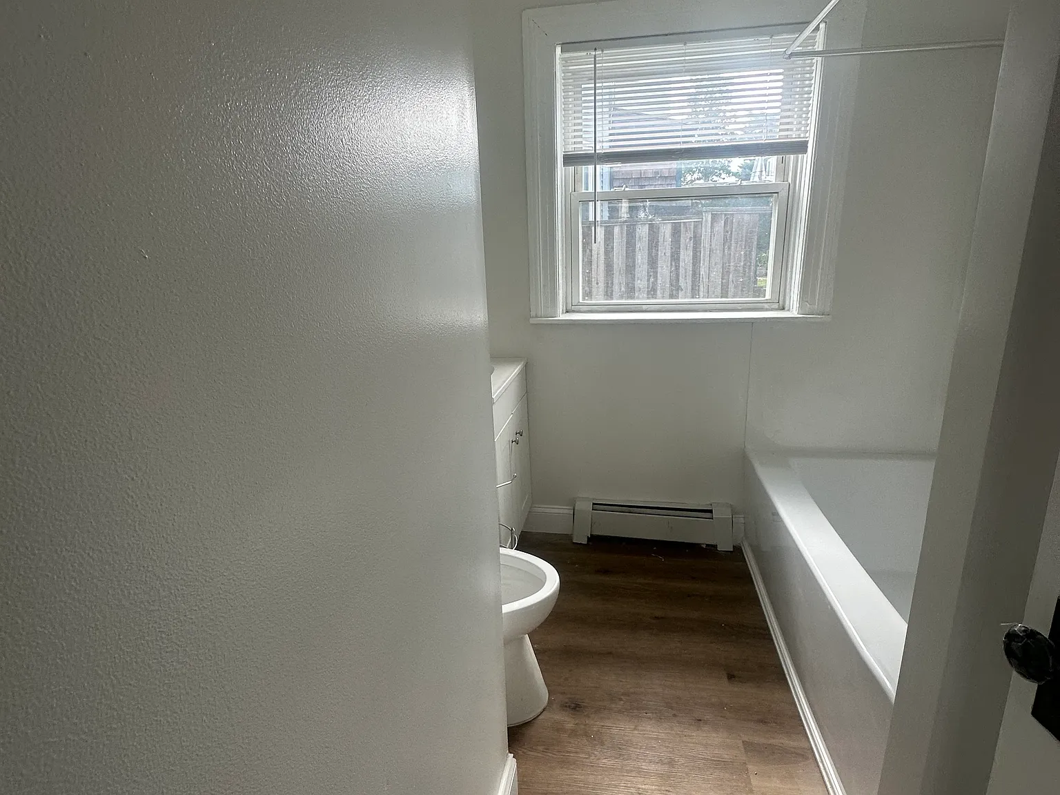 2 bed, 1154 sqft, $2,200 — Photo 3