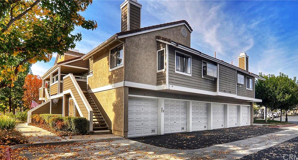 1st image of 14 Coventry Ln #263