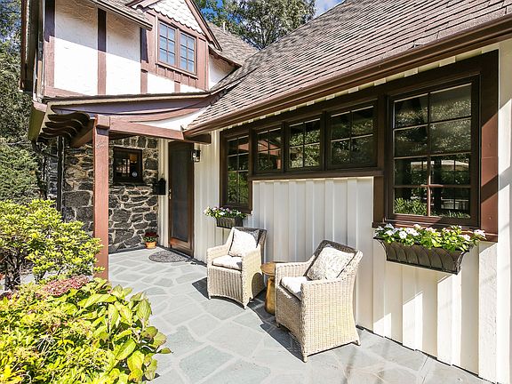 84 valley rd,larchmont,ny,10538   (24 OF  38 ).JPG