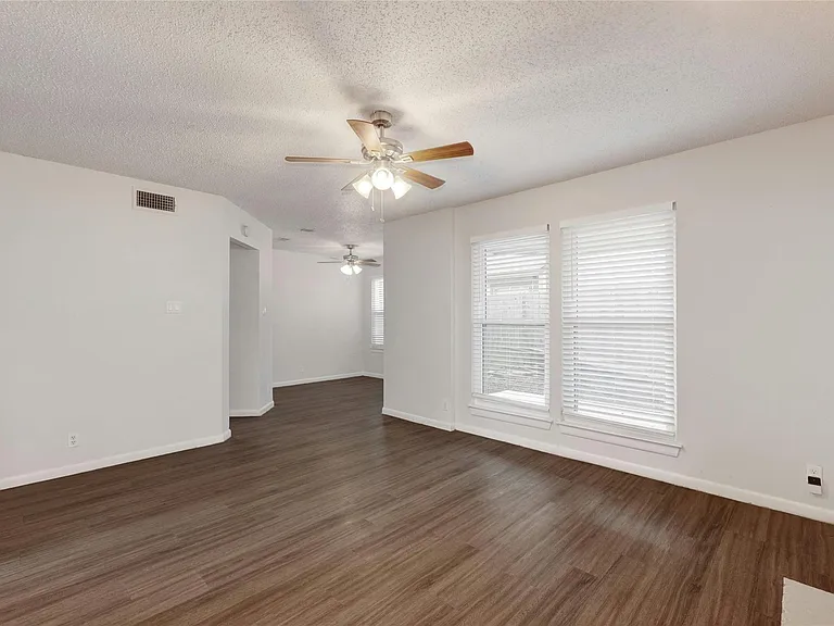 11406 Ptarmigan Dr #B — Photo 9