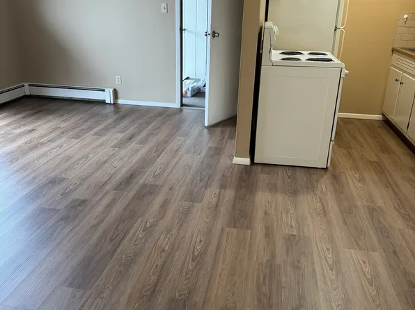 523 Front St #103, Berea, OH 44017