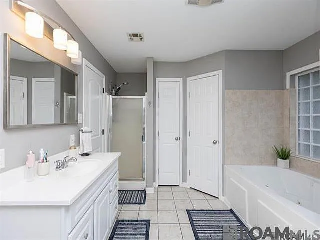 18634 White Oak Dr — Photo 11