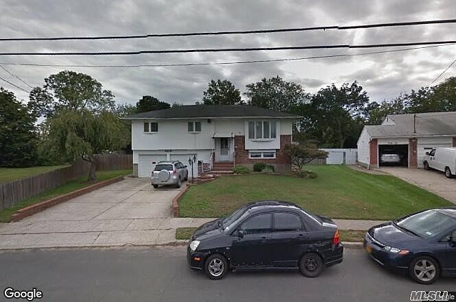 1st image of 46 Byway Dr