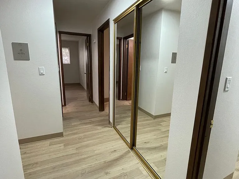 Franklin Apartments — Photo 19