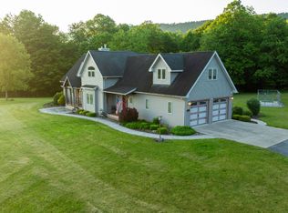275 Misty Meadows Ln, Bellefonte, PA 16823