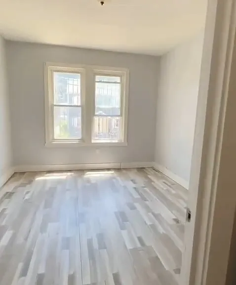 27 Hanford St #1A — Photo 1