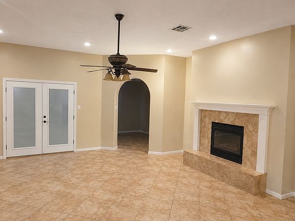 2nd image of 200 Sugar Ln