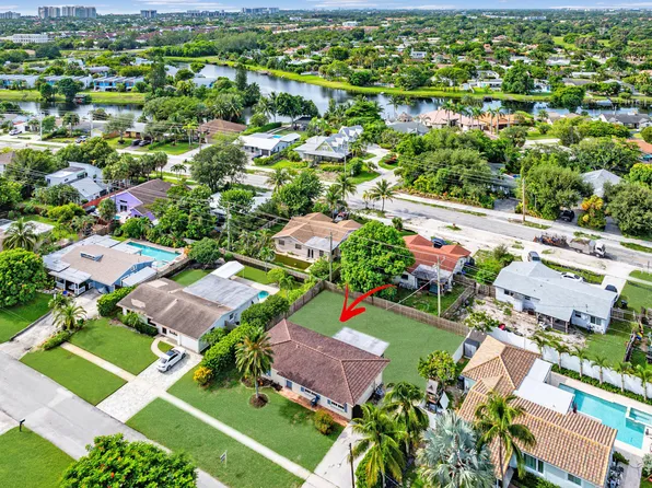 602 Heron Drive, Delray Beach, FL 33444