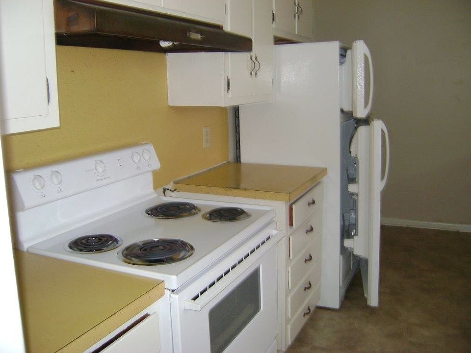 2nd image of 3815 NW Ferris Ave