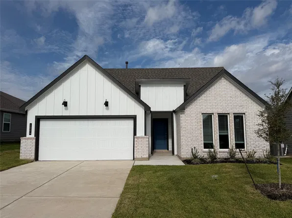 1004 Legrand St, Brenham, TX 77833